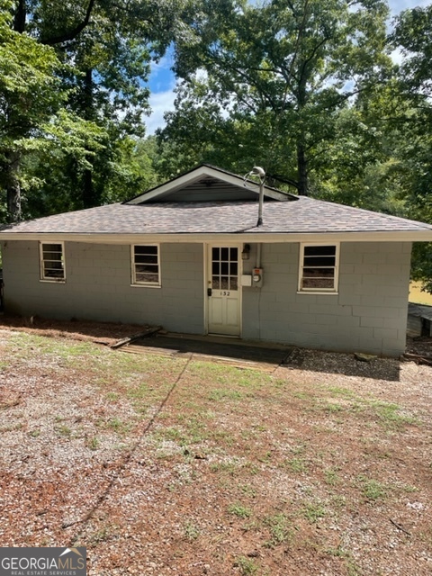 132 Collins RD