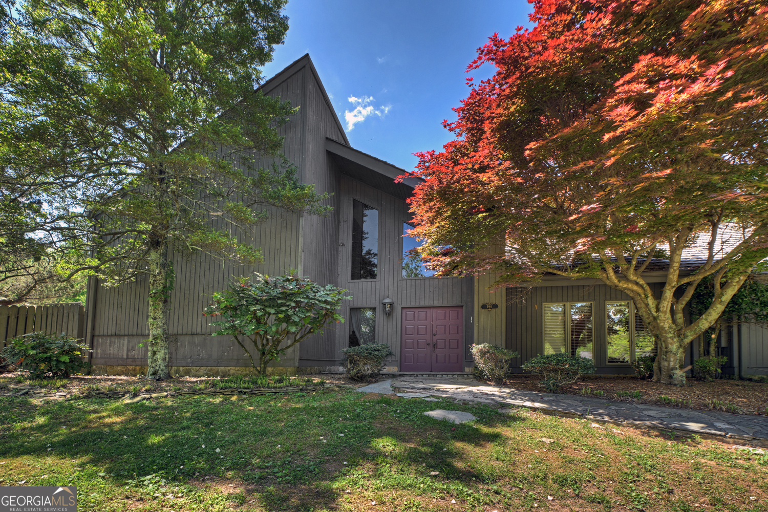 196 Westwoods DR