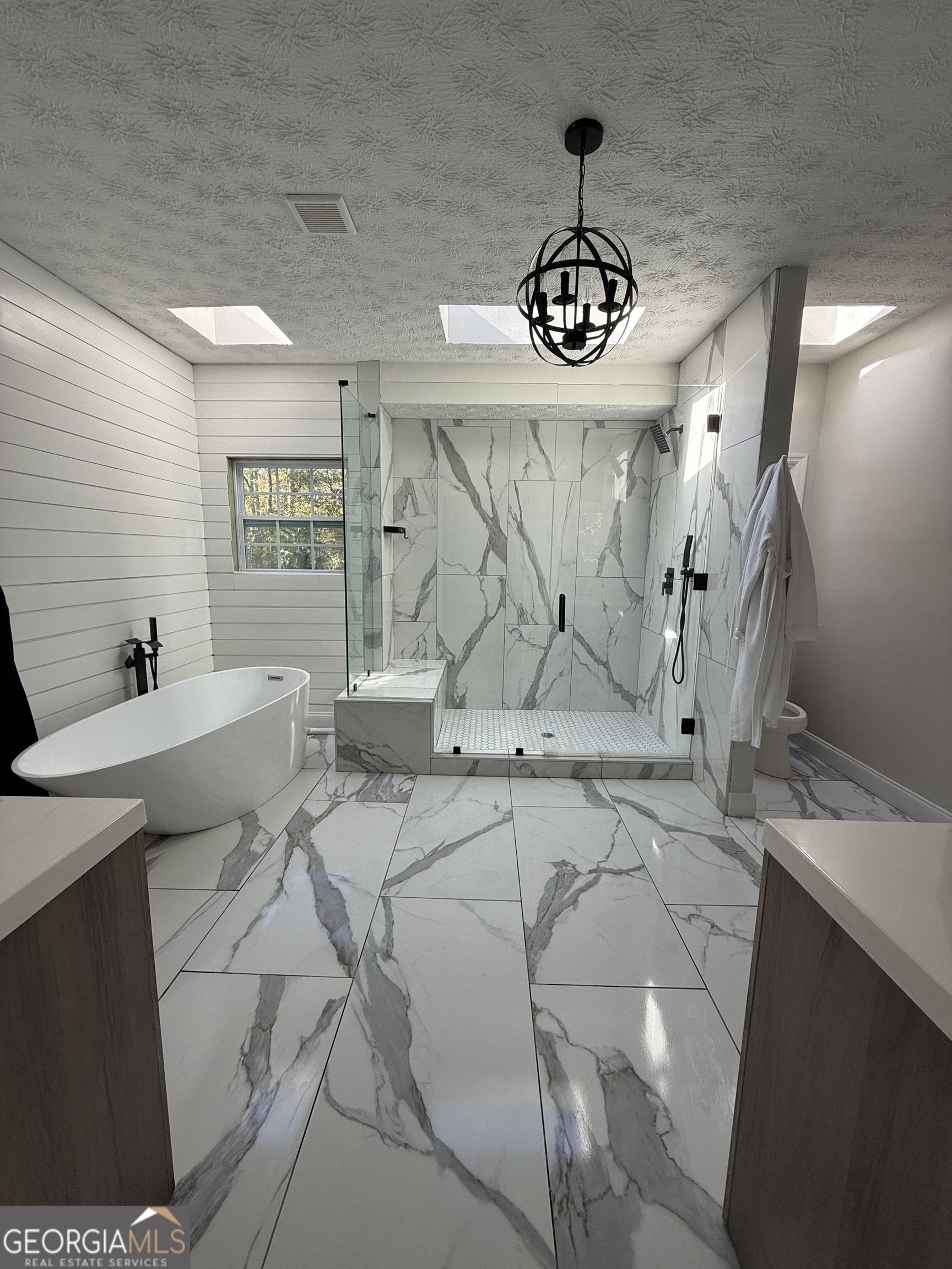 Beverly Manor - Residential
