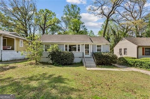 Photo of 754 Pegg Road, Atlanta, GA 30315 (MLS # 10725831)