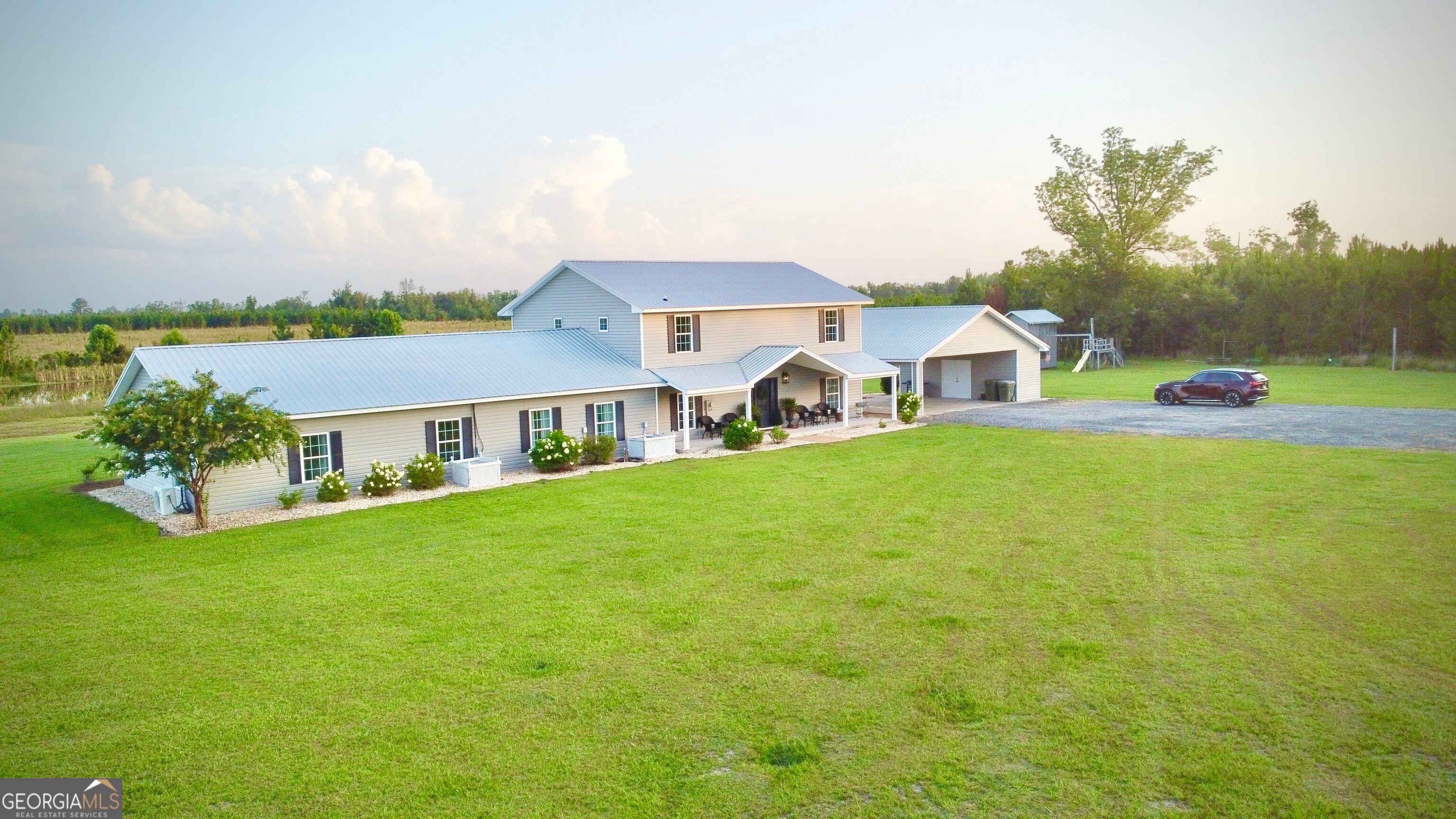 2495 Broxton HWY