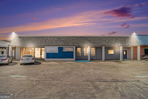 11909 Augusta RD Lavonia GA 30553