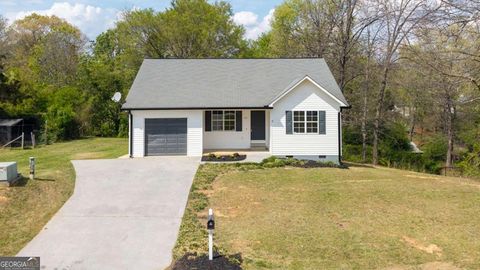 Photo of 110 Walraven Way SE, Calhoun, GA 30701 (MLS # 10725739)