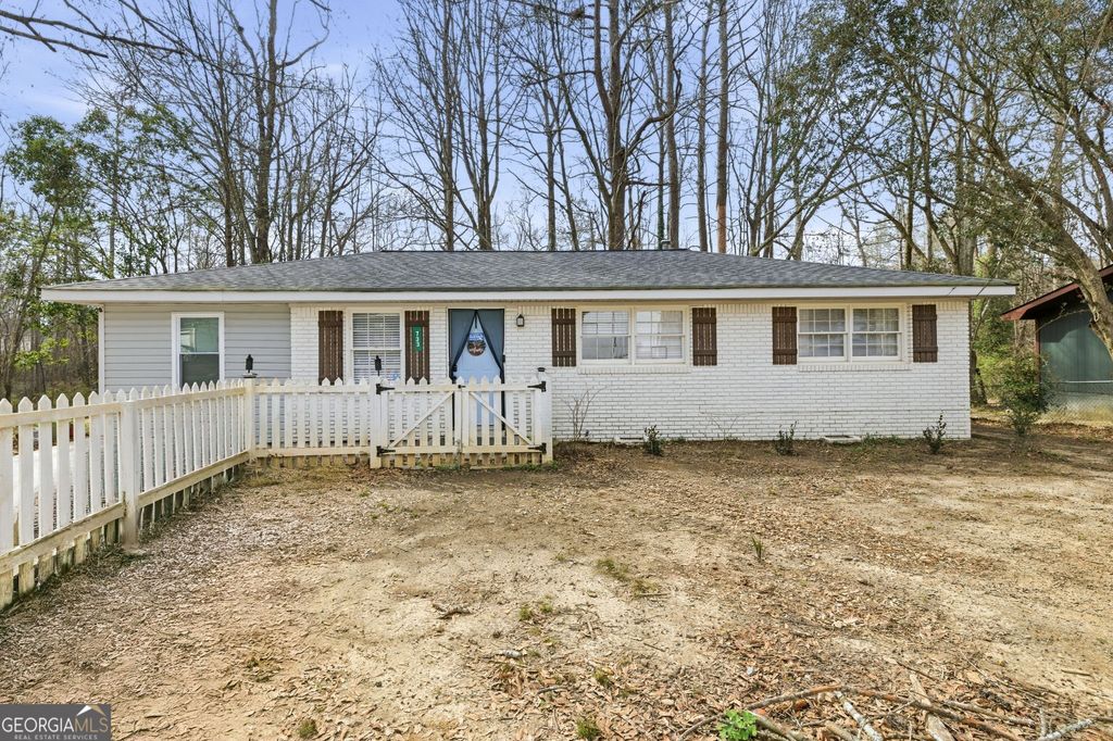 Photo of 733 W Creek Circle, Monroe, GA 30655 (MLS # 10704605)