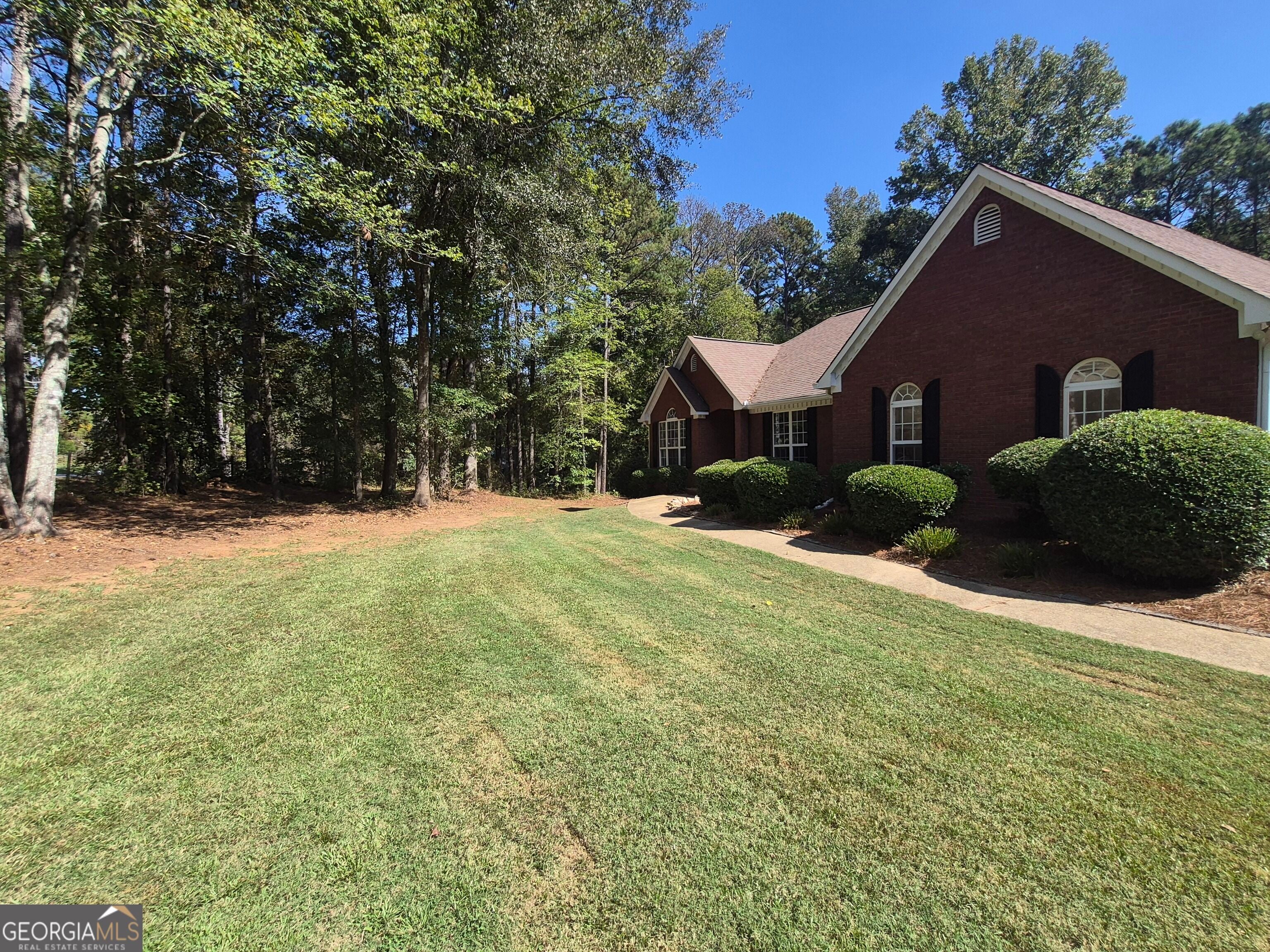 7665 Berea RD