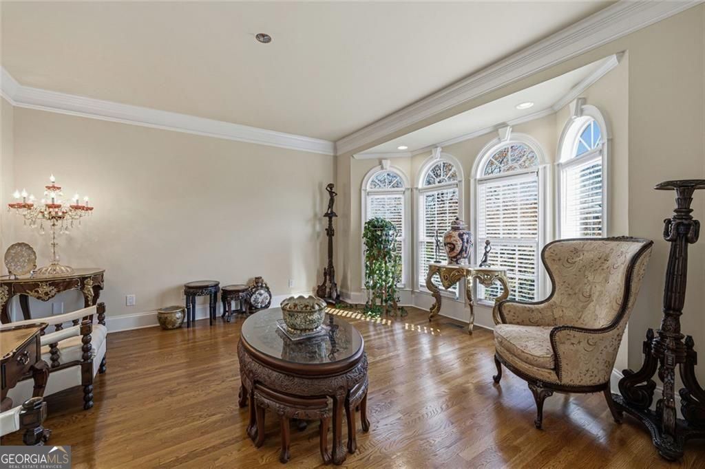 5662 Tuxedo DR