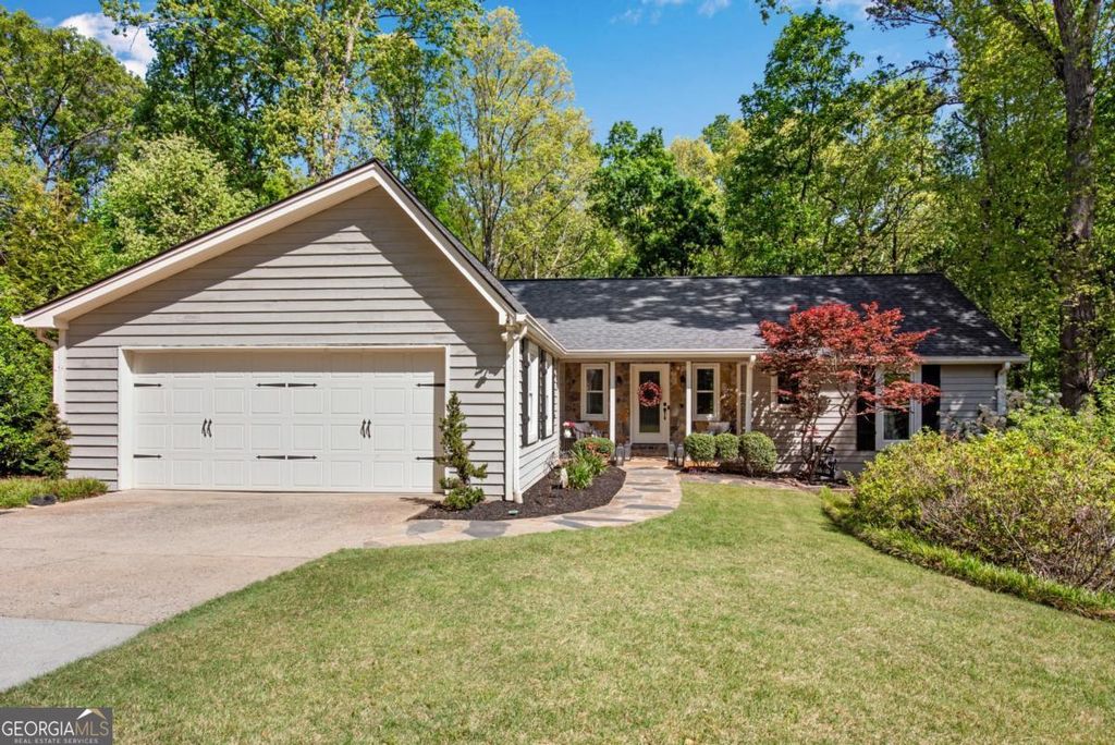 Photo of 120 Boxelder Lane, Roswell, GA 30076 (MLS # 10739764)
