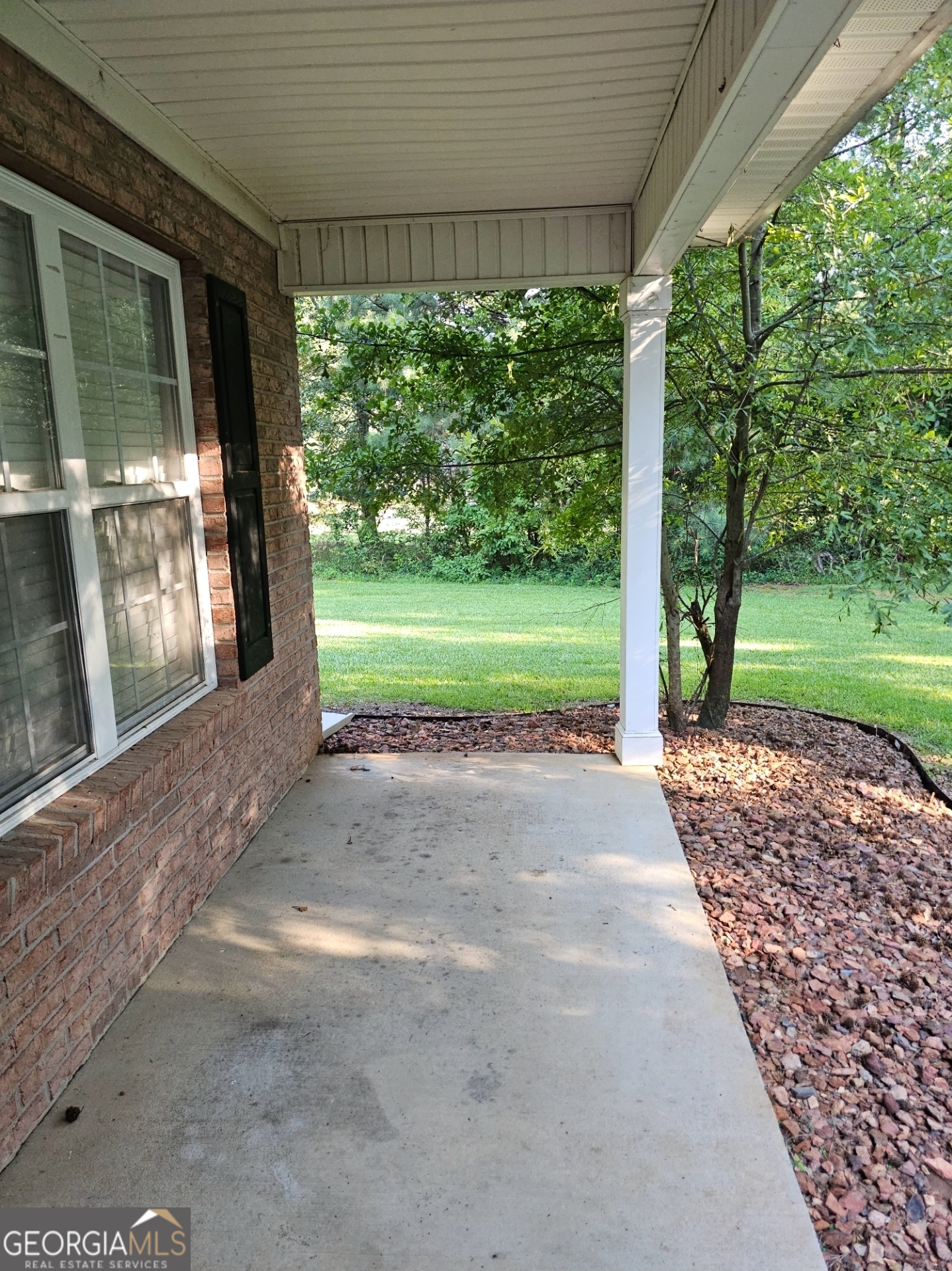 633 Senoia RD B