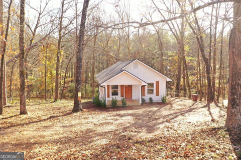 A home in Mount Airy