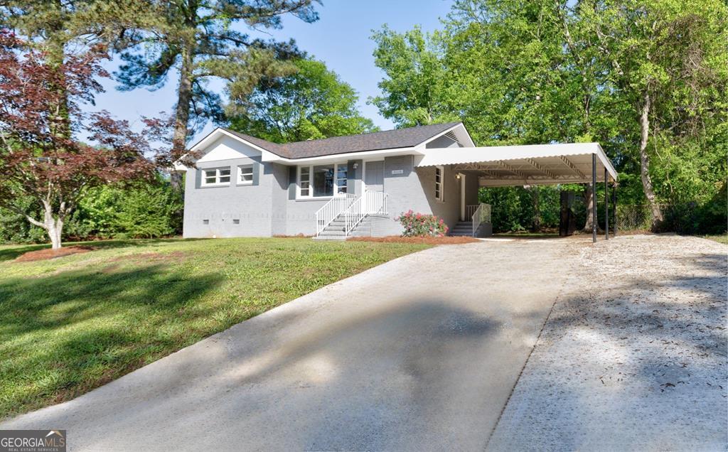 Brand new Heating & Air Conditioning, New Roof, New Paint inside & out, and New Luxury Vinyl Plank Flooring throughout. All New Kitchen with granite countertops, tile backsplash, and all-new cabinetry. The beautifully renovated bathroom offers a new tub, tile, and modern vanity. Additional upgrades include new ceiling fans in every room for year-round comfort. This charming and fully updated home is in a prime North Columbus location, just a short walk to Britt David Park with scenic walking trails and the North Columbus Library. A perfect blend of style, convenience, and location!