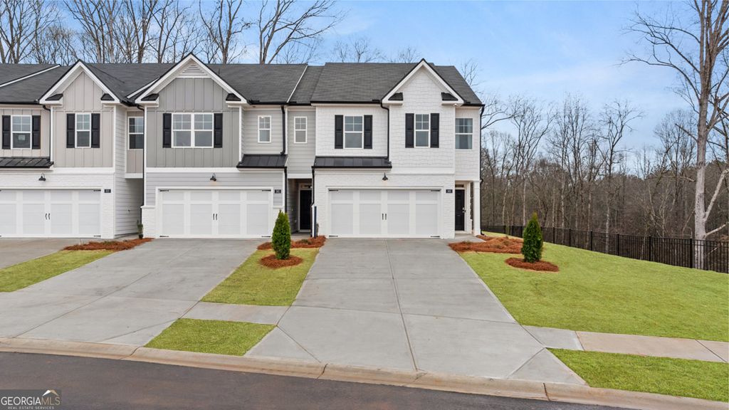 Photo of 241 Sound Circle, Stockbridge, GA 30281 (MLS # 10659247)