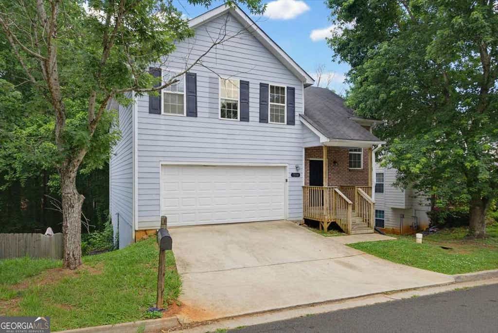 Photo of 1308 To Lani Farm Road, Stone Mountain, GA 30083 (MLS # 10786112)