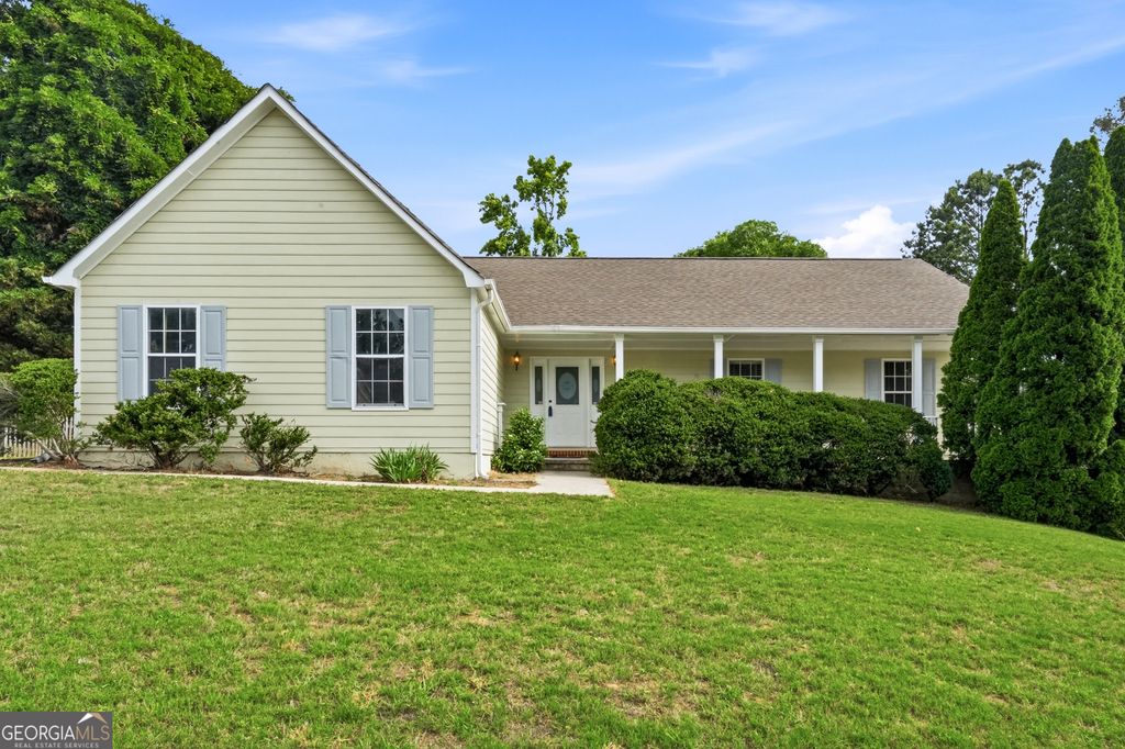Photo of 115 Knight Way, Fayetteville, GA 30214 (MLS # 10767848)
