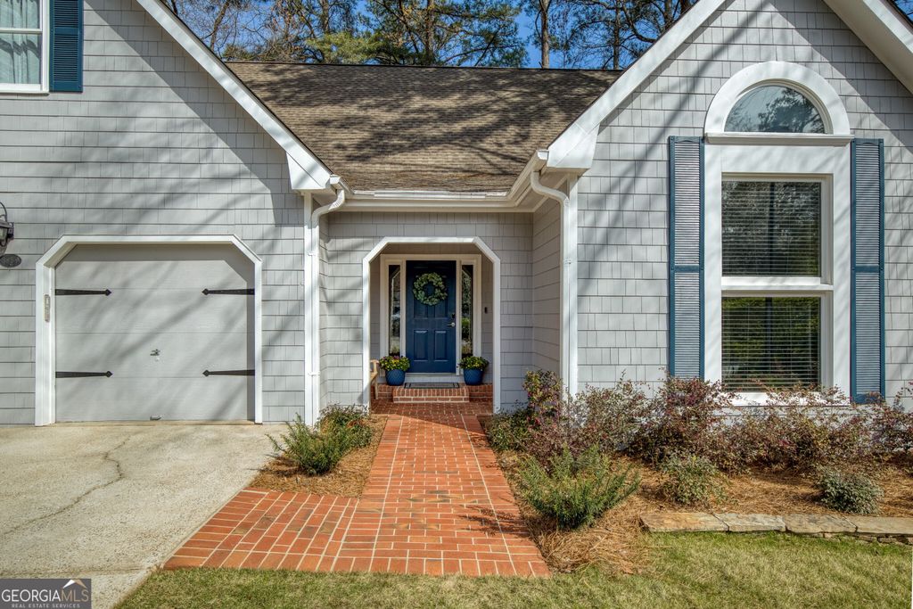 Photo of 3750 Spinnaker Circle, Alpharetta, GA 30005 (MLS # 10718337)