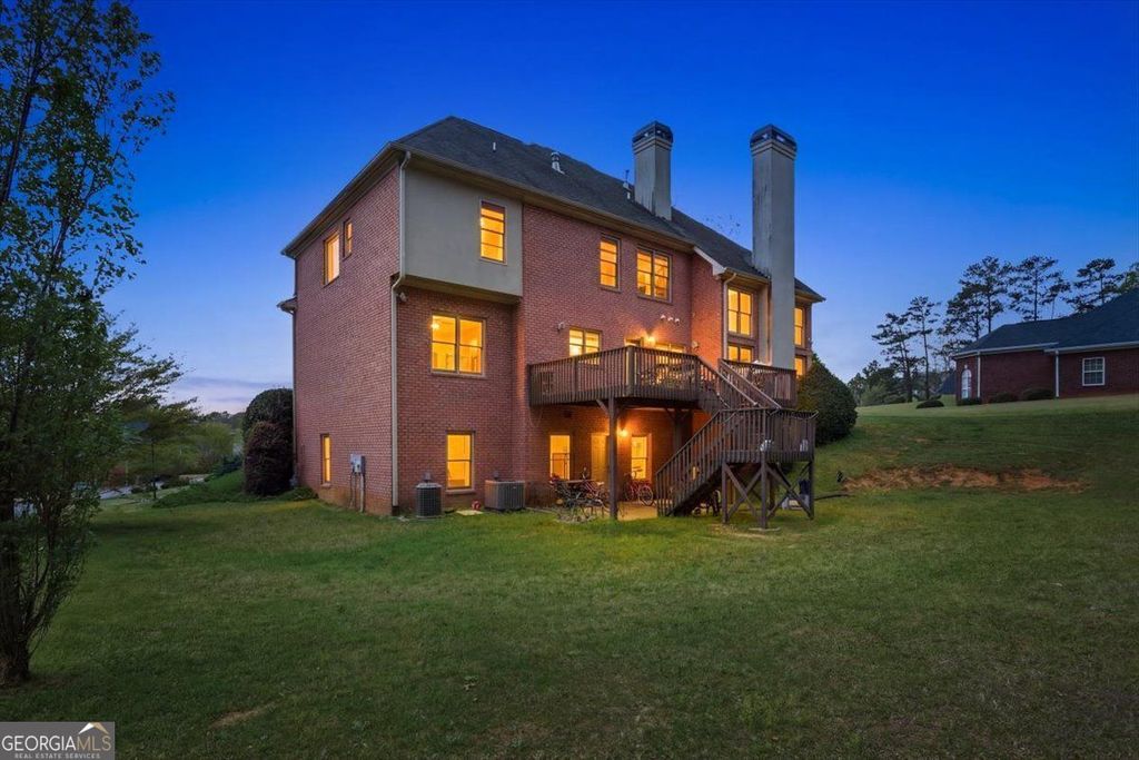 Photo of 832 Dolly Avenue, Atlanta, GA 30331 (MLS # 10726279)