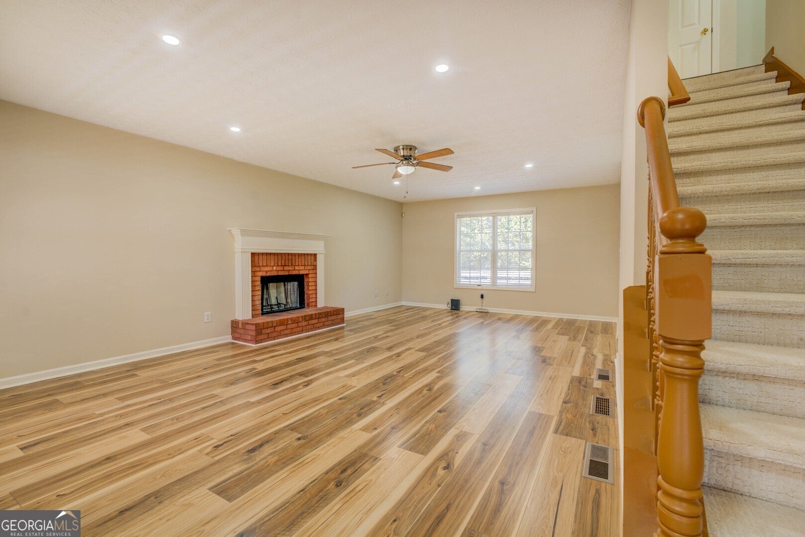 2436 Green Hollow CT