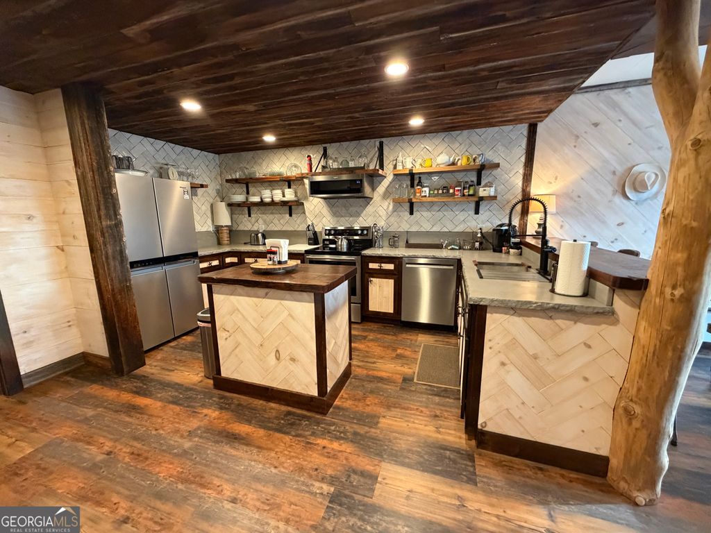 Photo of 85 Dixieland Ln, Clayton, GA 30525 (MLS # 10734762)