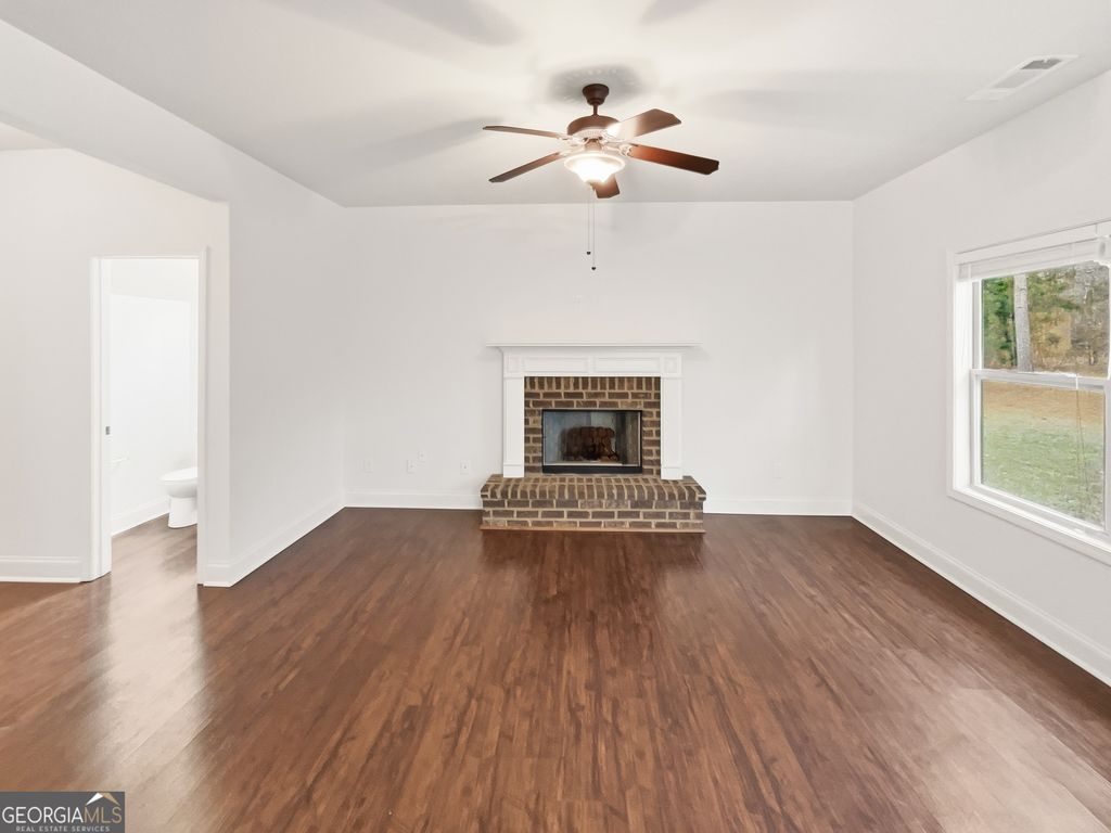 Photo of 139 Kennedy Boulevard, Jackson, GA 30233 (MLS # 10666657)