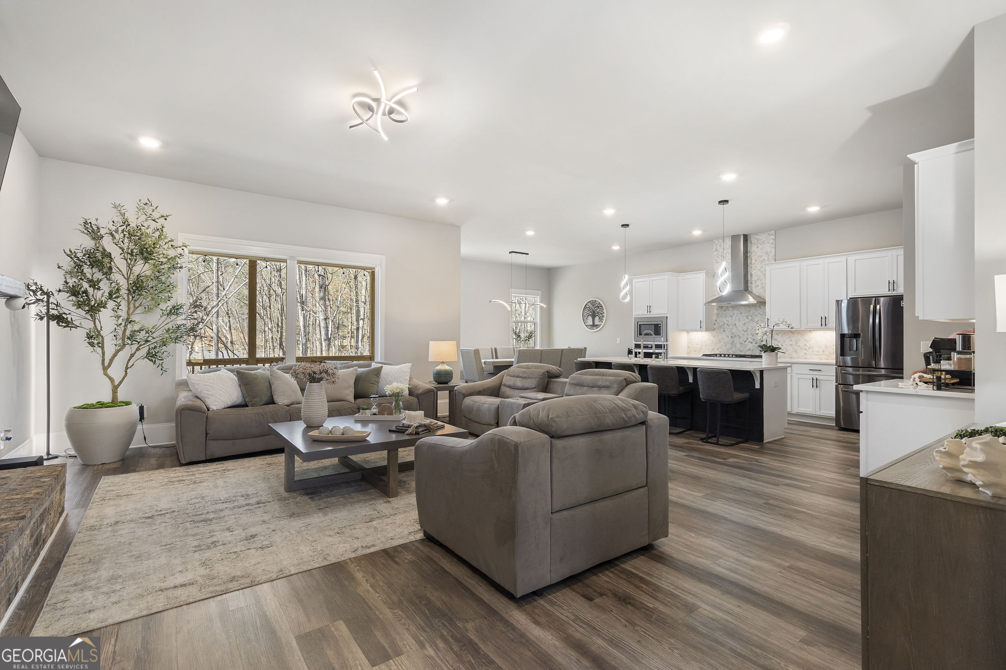 1880 Grand Lanier DR