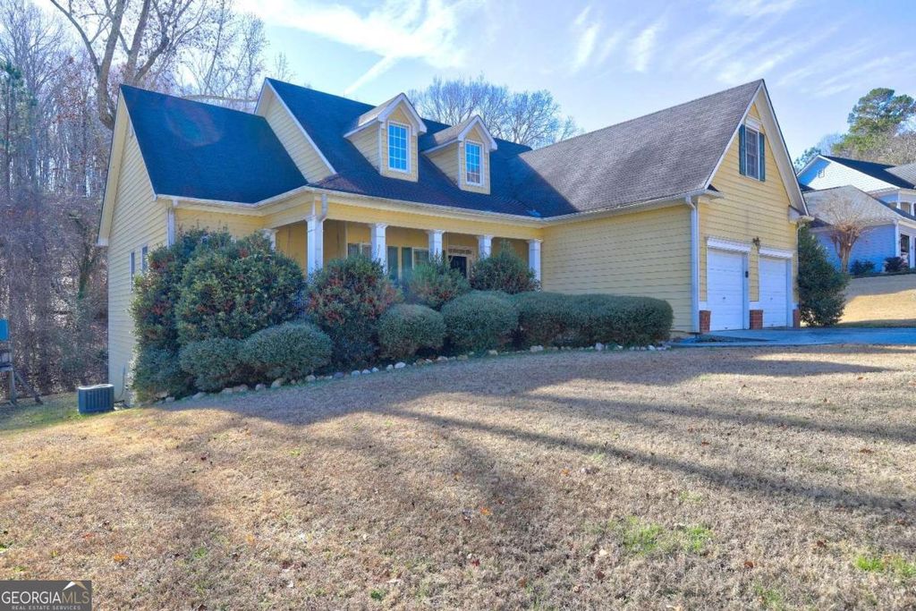 Photo of 8 Crestview Lane SE, Rome, GA 30161 (MLS # 10661800)