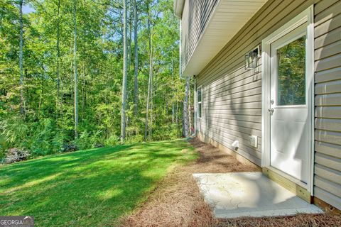 A home in Newnan