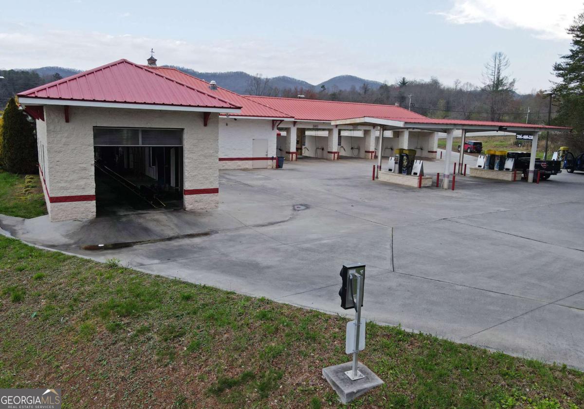 692 E Hwy 515
