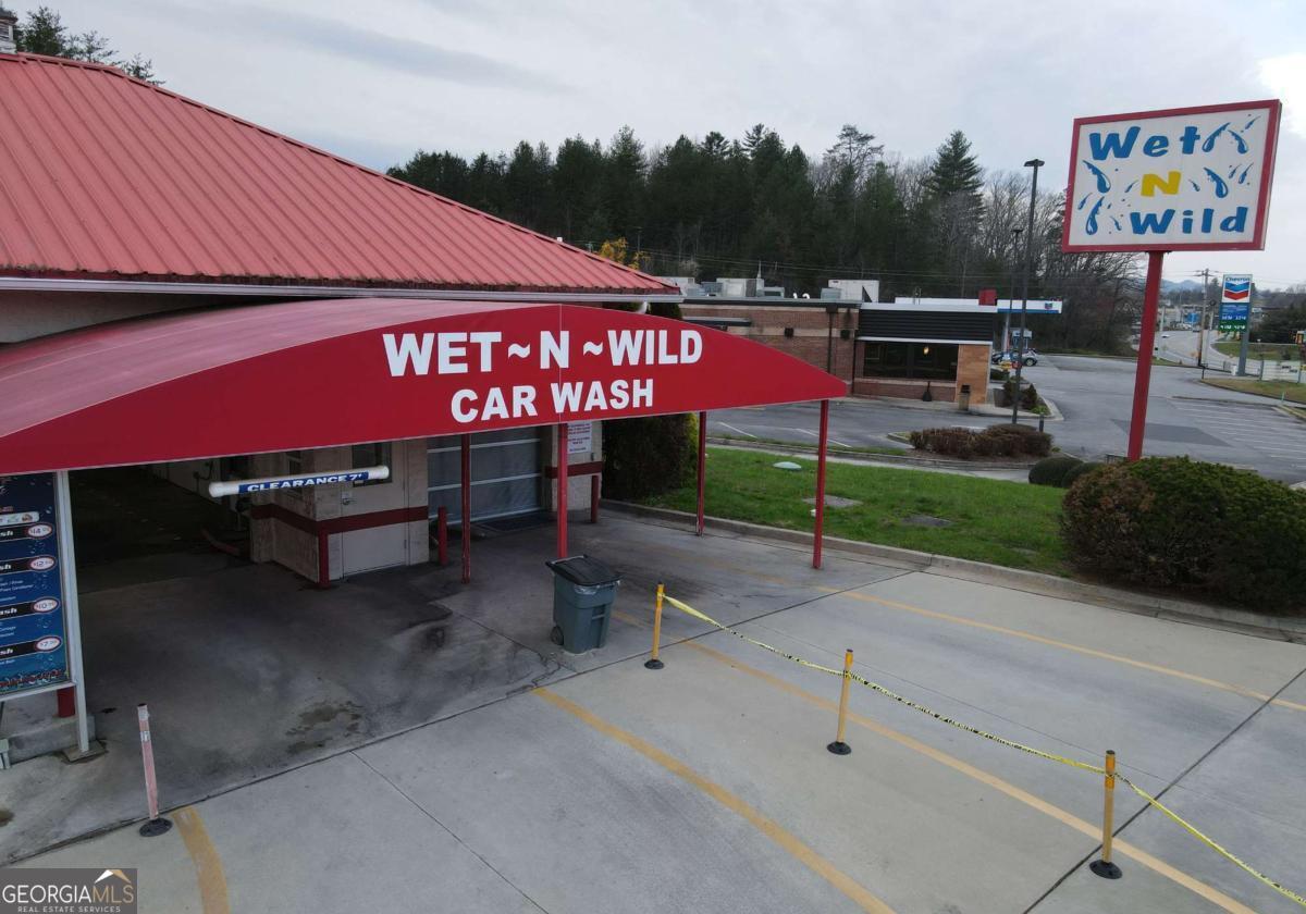 692 E Hwy 515