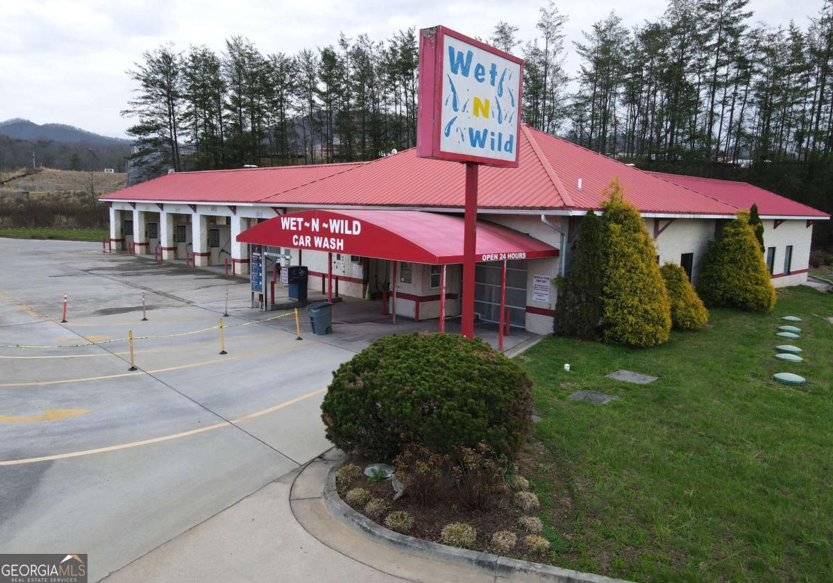 692 E Hwy 515