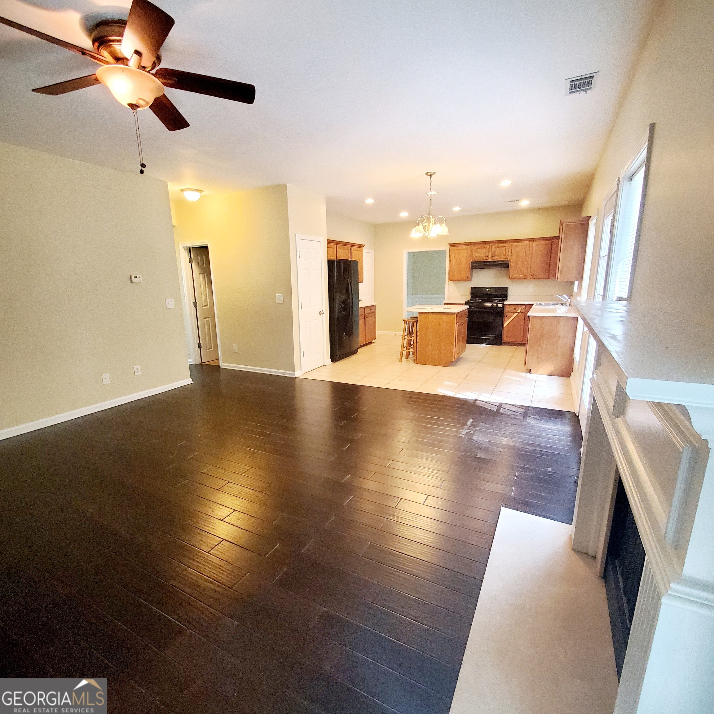 Buford, Georgia 30519, United States, 4 Bedrooms Bedrooms, ,3 BathroomsBathrooms,Residential,Active,188599