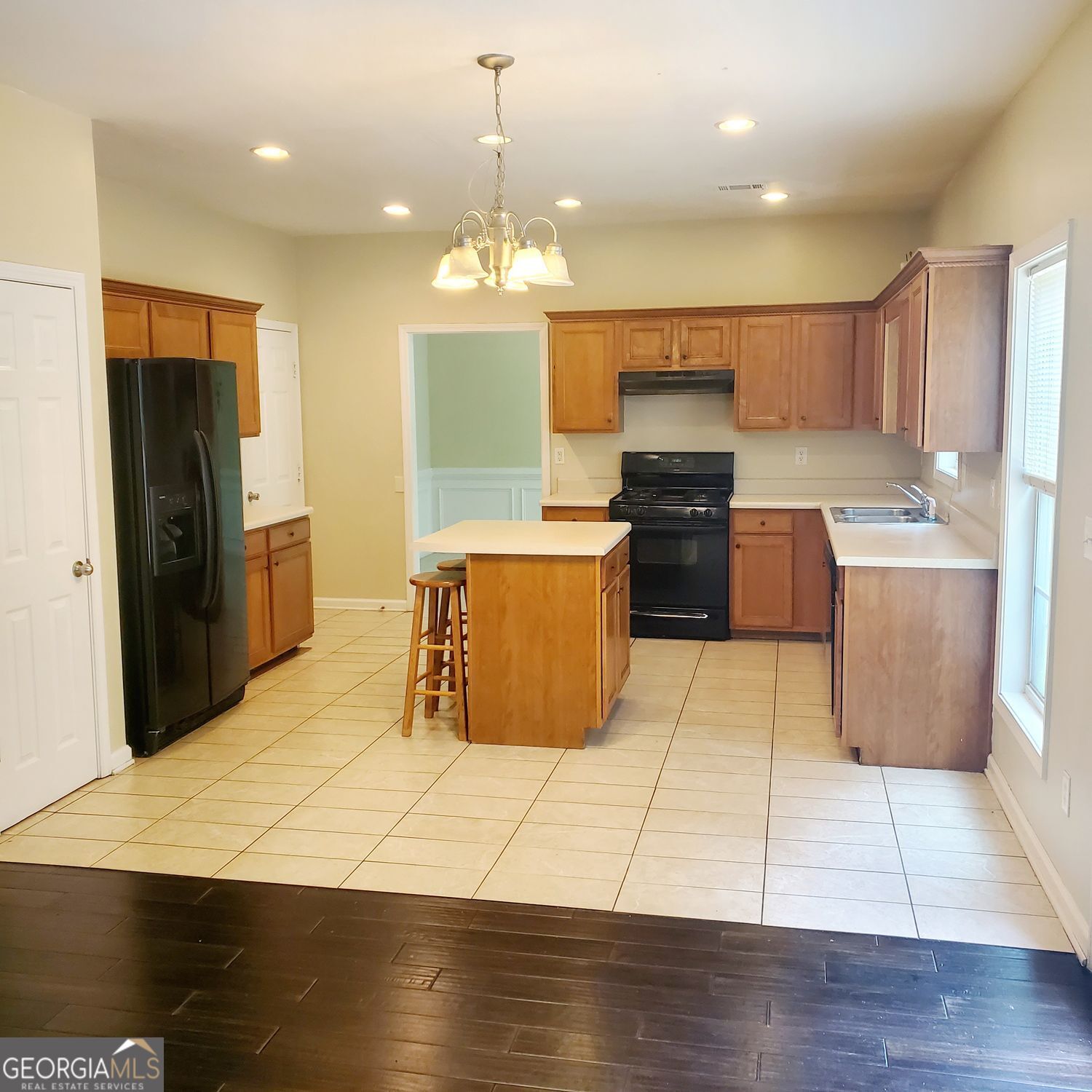 Buford, Georgia 30519, United States, 4 Bedrooms Bedrooms, ,3 BathroomsBathrooms,Residential,Active,188599