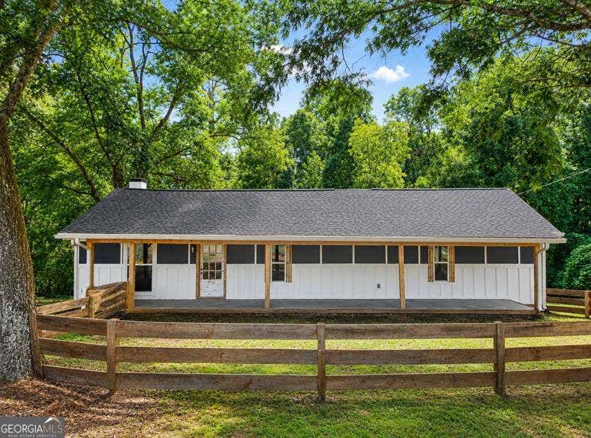 Photo of 4117 Mason Creek Road, Winston, GA 30187 (MLS # 10821870)