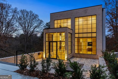247 Huntington RD NE Atlanta GA 30309