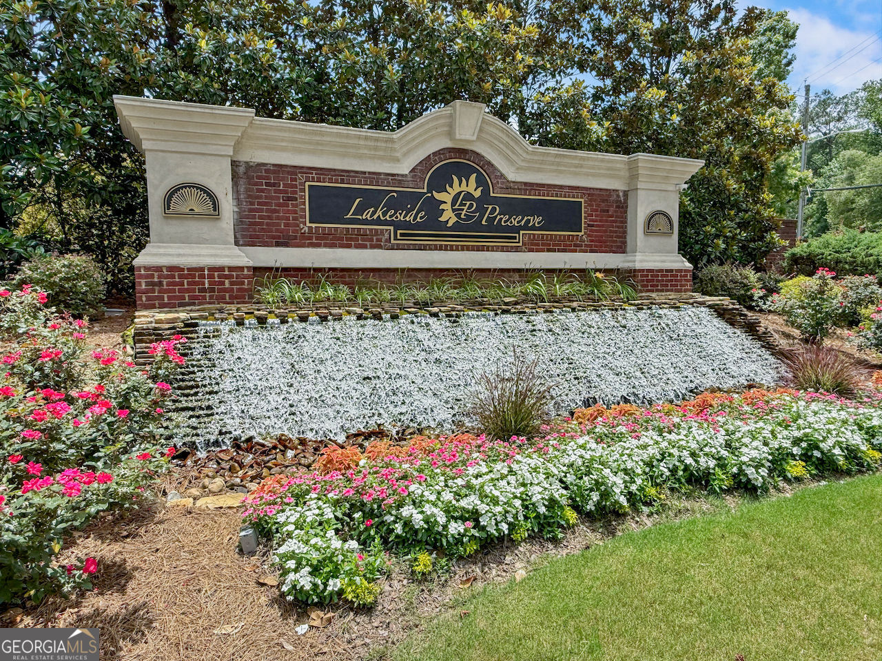 3948 Lake Manor WAY