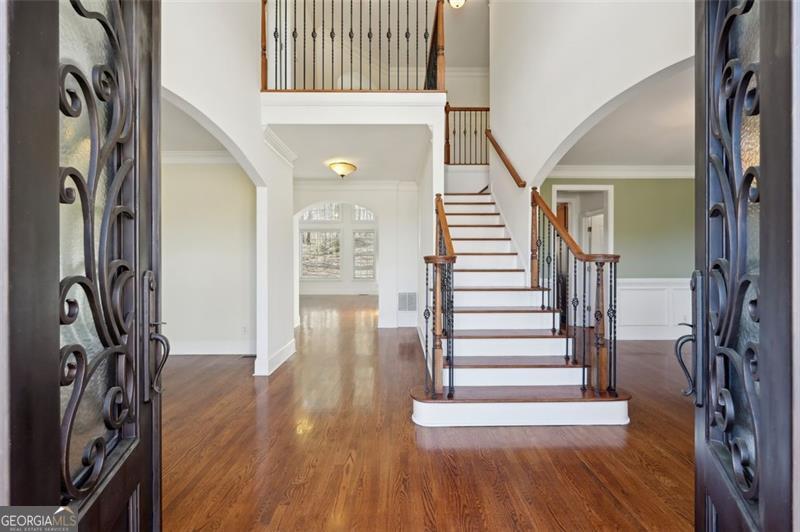 5615 TOCCOA DR