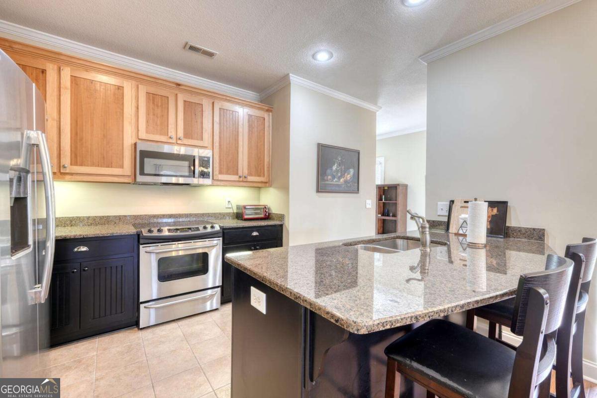 1405 Lakeside RD #303