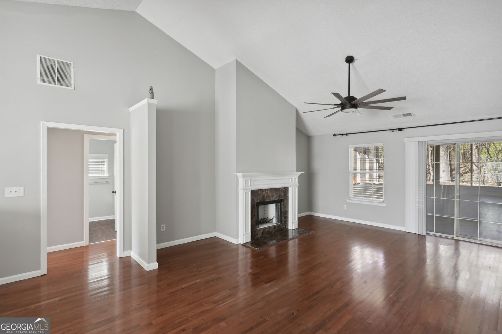 2400 Hampton Estates DR SW