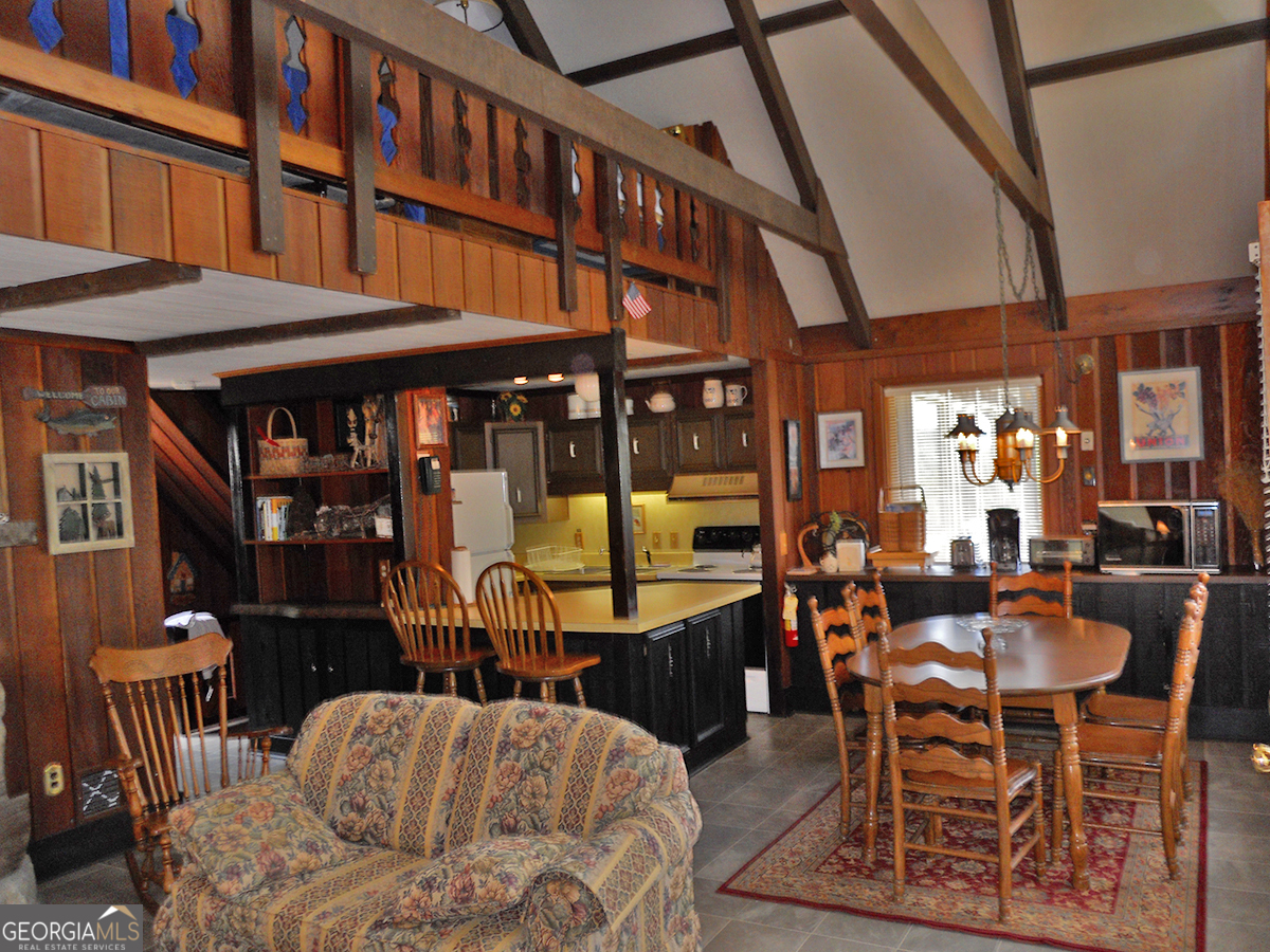 3 Berkshire LN UNIT 5