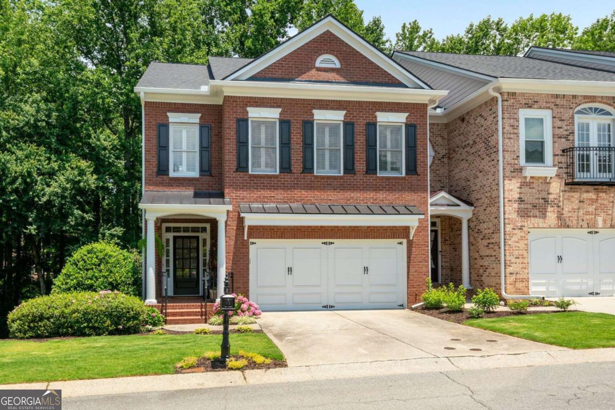 3401 Village Green DR