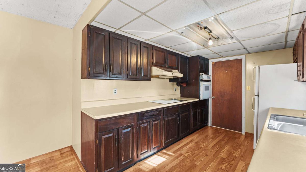 6902 Blacks Bluff RD SW