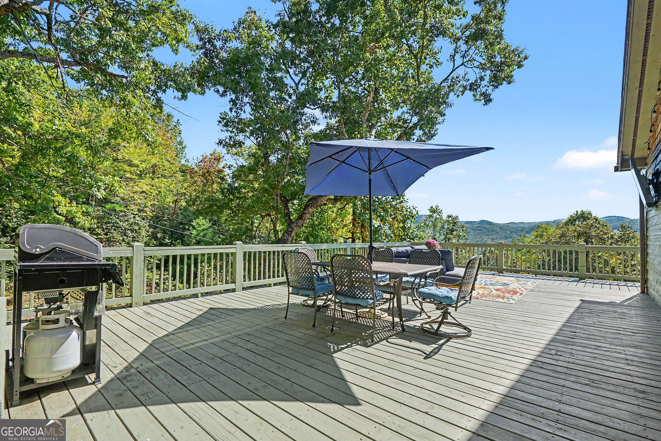 427 Smokehouse Knob DR