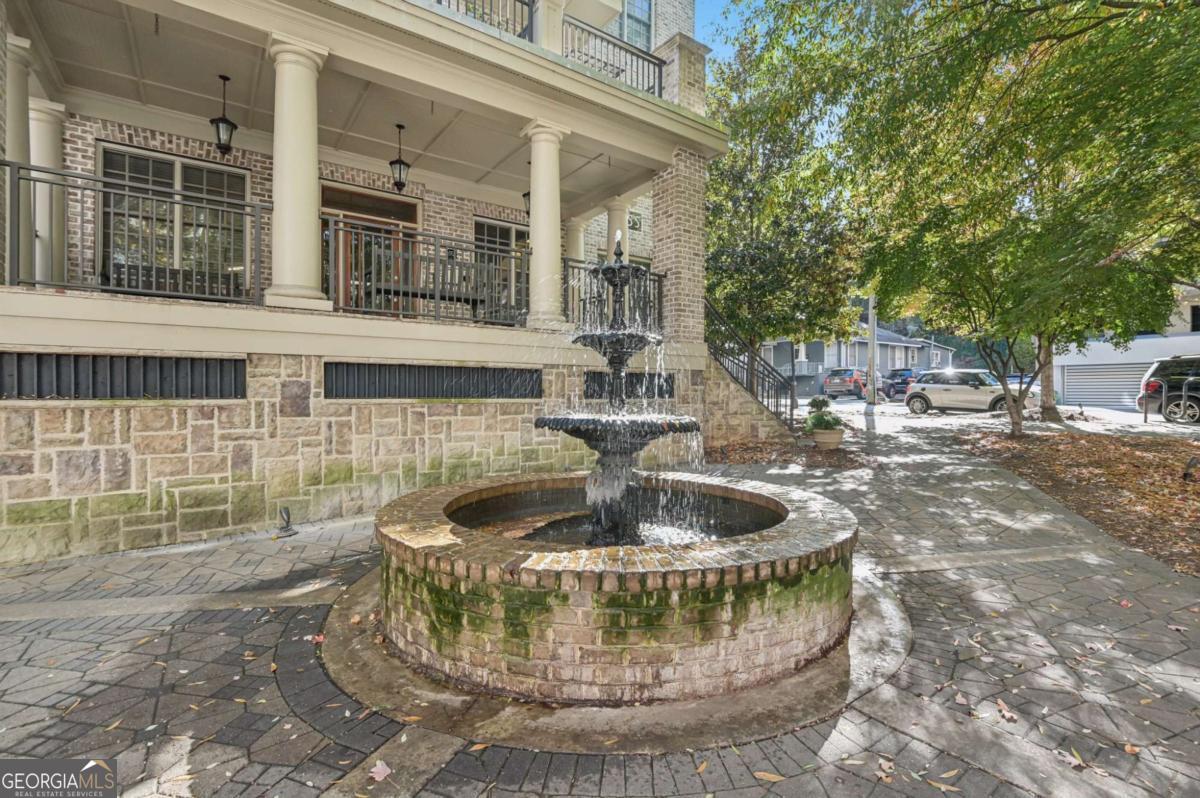 Piedmont Crest Condos - Residential