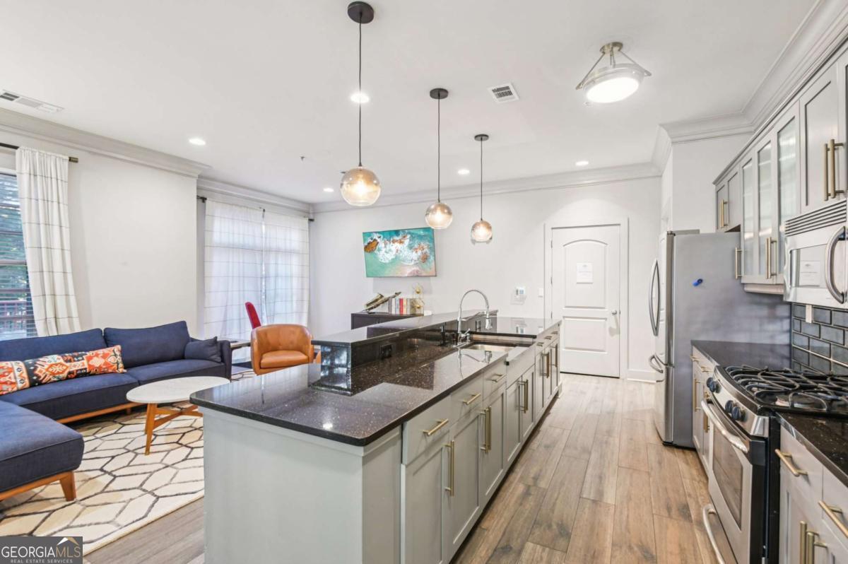 Piedmont Crest Condos - Residential