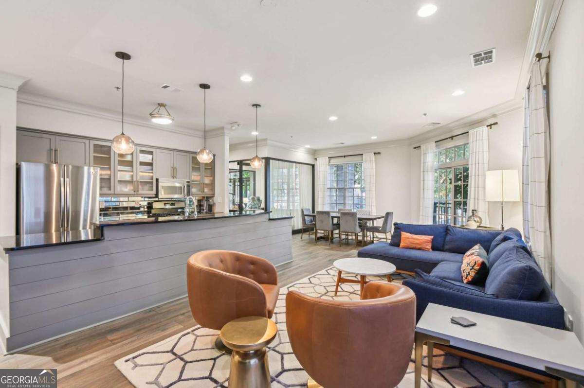 Piedmont Crest Condos - Residential