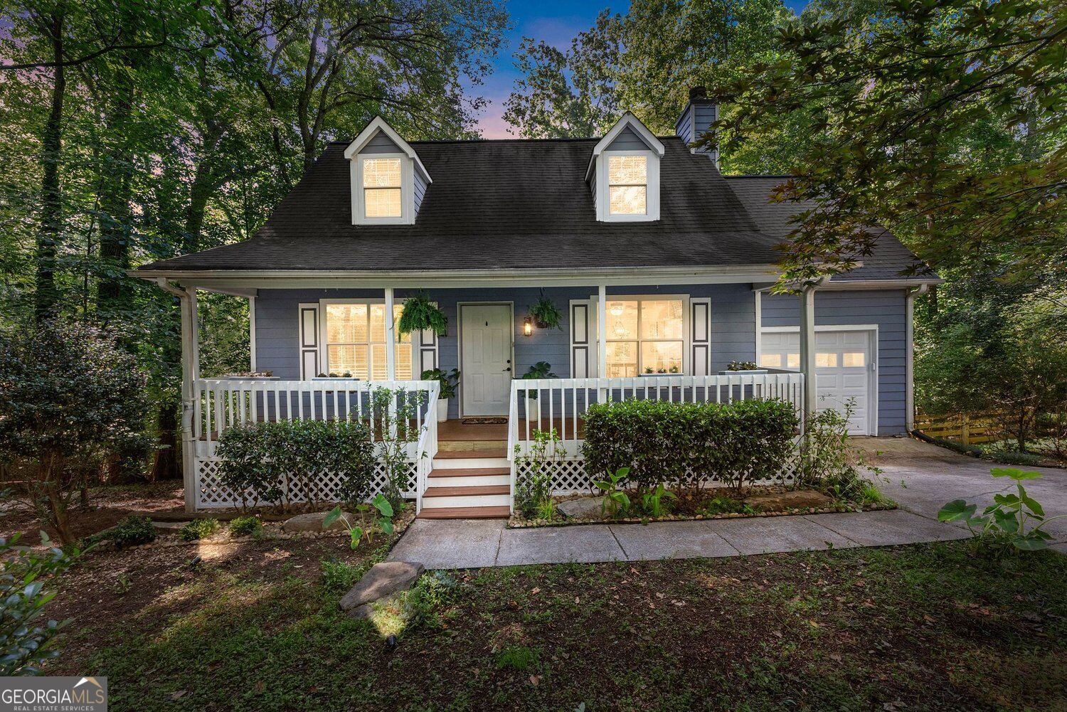 1570 Williams CIR