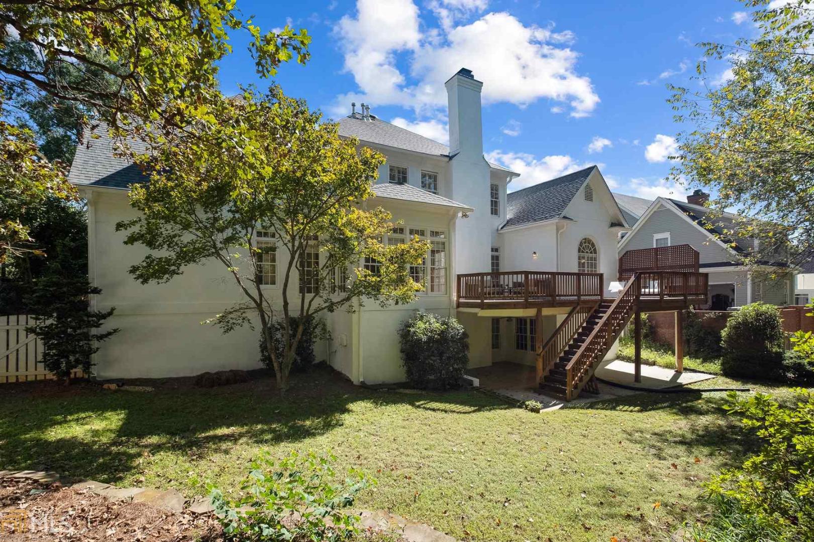 Long Island Walk - Residential