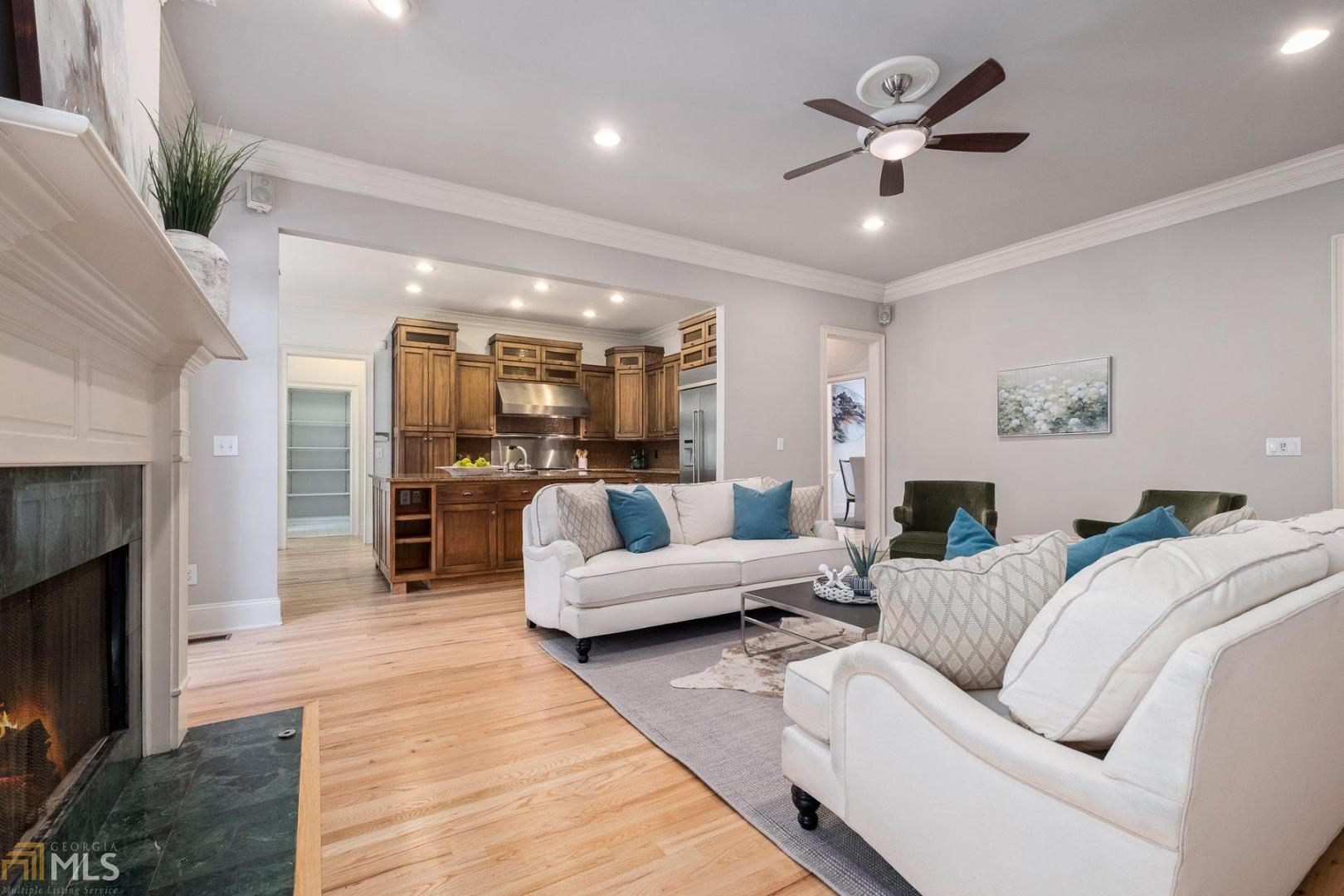 Long Island Walk - Residential