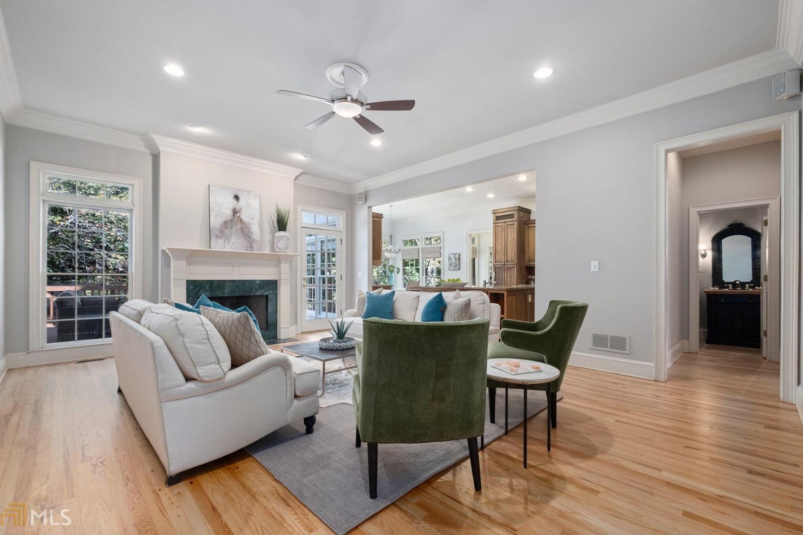 Long Island Walk - Residential