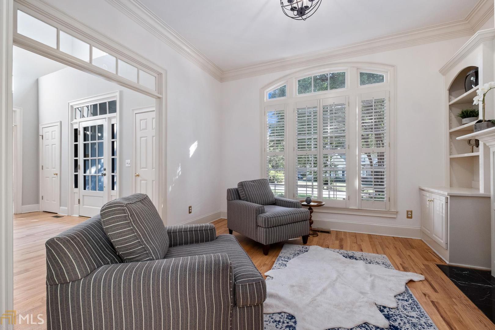 Long Island Walk - Residential
