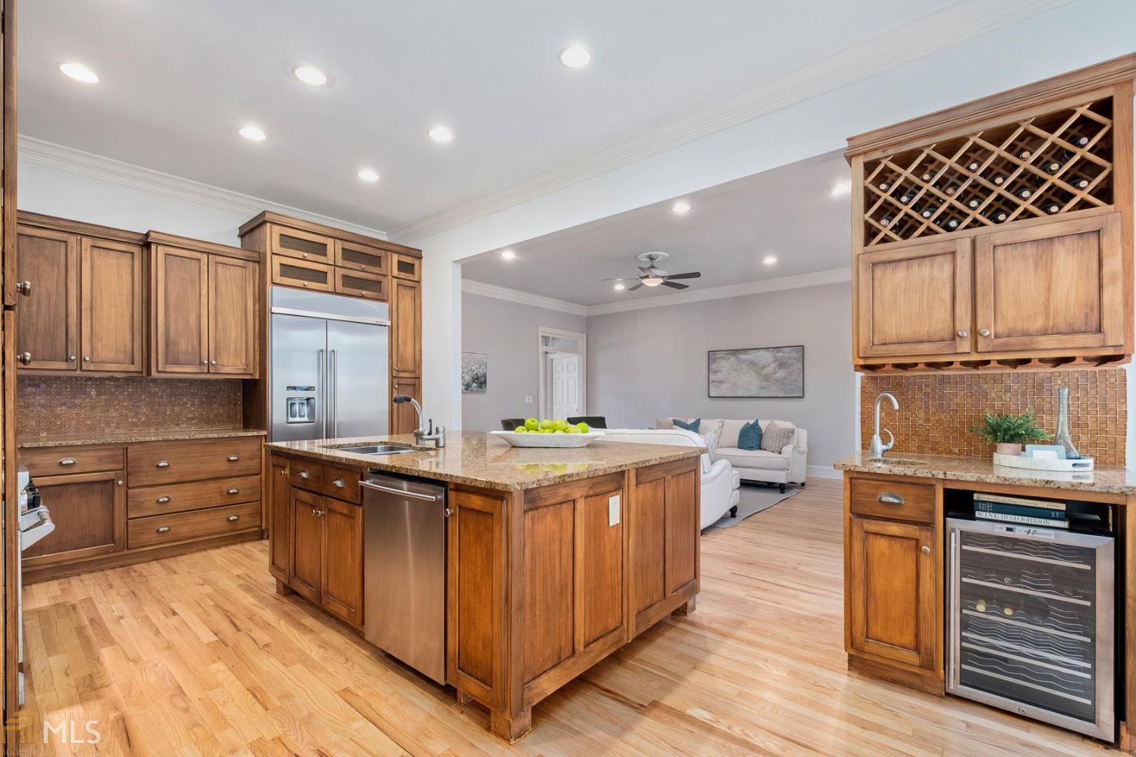 Long Island Walk - Residential