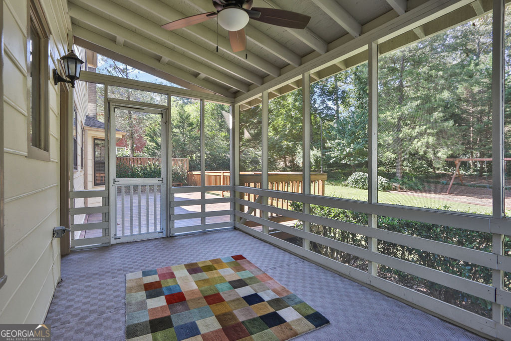 921 Cedar TRCE SW